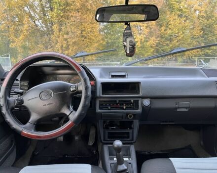 Чорний Мазда 626, об'ємом двигуна 2 л та пробігом 380 тис. км за 550 $, фото 4 на Automoto.ua