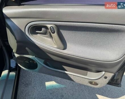 Чорний Мазда 626, об'ємом двигуна 1.8 л та пробігом 310 тис. км за 3300 $, фото 7 на Automoto.ua