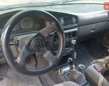 Черный Мазда 626, объемом двигателя 2.2 л и пробегом 400 тыс. км за 1200 $, фото 5 на Automoto.ua