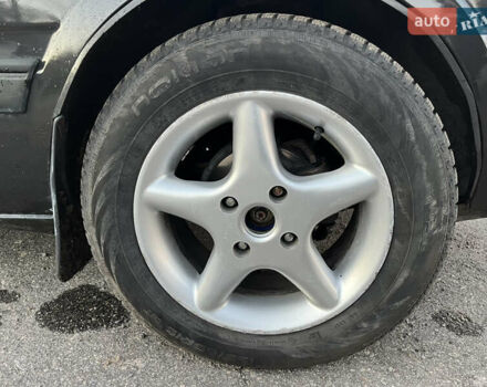 Черный Мазда 626, объемом двигателя 2 л и пробегом 420 тыс. км за 1300 $, фото 9 на Automoto.ua