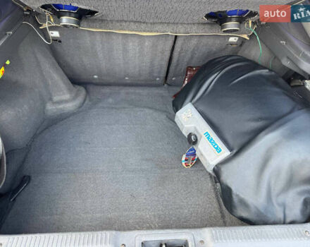 Черный Мазда 626, объемом двигателя 1.79 л и пробегом 310 тыс. км за 2999 $, фото 9 на Automoto.ua