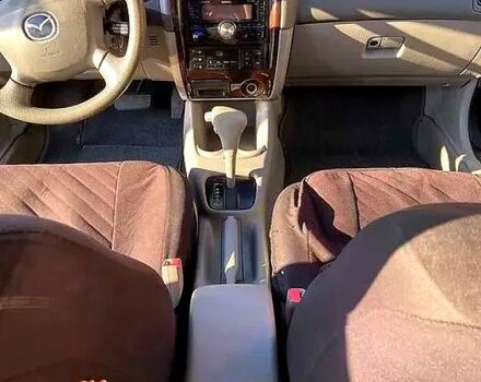 Черный Мазда 626, объемом двигателя 2 л и пробегом 208 тыс. км за 3000 $, фото 9 на Automoto.ua