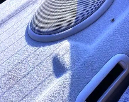 Черный Мазда 626, объемом двигателя 2 л и пробегом 208 тыс. км за 3000 $, фото 3 на Automoto.ua