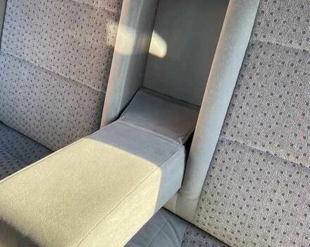 Черный Мазда 626, объемом двигателя 2 л и пробегом 210 тыс. км за 3000 $, фото 3 на Automoto.ua