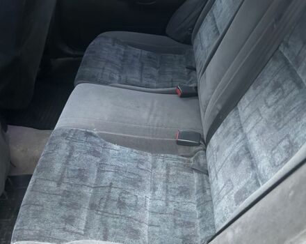 Фиолетовый Мазда 626, объемом двигателя 2 л и пробегом 340 тыс. км за 1900 $, фото 7 на Automoto.ua