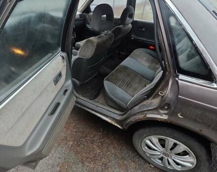 Коричневий Мазда 626, об'ємом двигуна 2 л та пробігом 245 тис. км за 700 $, фото 2 на Automoto.ua