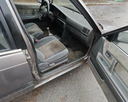 Коричневий Мазда 626, об'ємом двигуна 2 л та пробігом 245 тис. км за 700 $, фото 1 на Automoto.ua