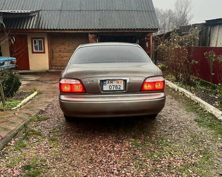 Коричневый Мазда 626, объемом двигателя 1.99 л и пробегом 280 тыс. км за 2800 $, фото 4 на Automoto.ua