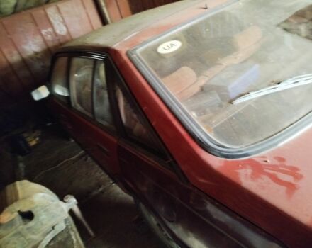 Красный Мазда 626, объемом двигателя 0 л и пробегом 100 тыс. км за 500 $, фото 3 на Automoto.ua