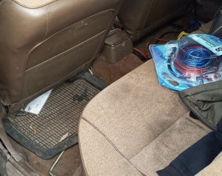 Красный Мазда 626, объемом двигателя 0 л и пробегом 11 тыс. км за 595 $, фото 8 на Automoto.ua