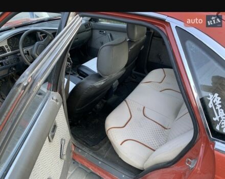 Красный Мазда 626, объемом двигателя 2 л и пробегом 500 тыс. км за 907 $, фото 5 на Automoto.ua