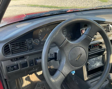 Червоний Мазда 626, об'ємом двигуна 2 л та пробігом 311 тис. км за 1100 $, фото 10 на Automoto.ua