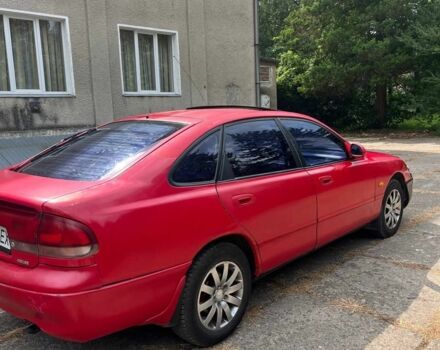 Красный Мазда 626, объемом двигателя 2 л и пробегом 200 тыс. км за 1700 $, фото 2 на Automoto.ua
