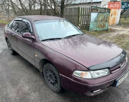 Красный Мазда 626, объемом двигателя 2 л и пробегом 413 тыс. км за 1500 $, фото 2 на Automoto.ua