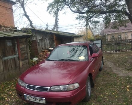 Красный Мазда 626, объемом двигателя 2 л и пробегом 50 тыс. км за 2200 $, фото 3 на Automoto.ua