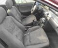 Красный Мазда 626, объемом двигателя 2 л и пробегом 364 тыс. км за 600 $, фото 2 на Automoto.ua