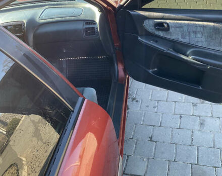 Красный Мазда 626, объемом двигателя 2 л и пробегом 291 тыс. км за 1600 $, фото 9 на Automoto.ua