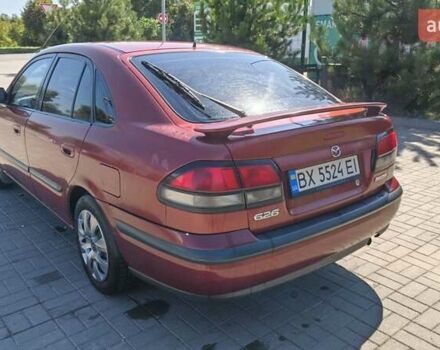 Красный Мазда 626, объемом двигателя 1.8 л и пробегом 340 тыс. км за 2200 $, фото 2 на Automoto.ua