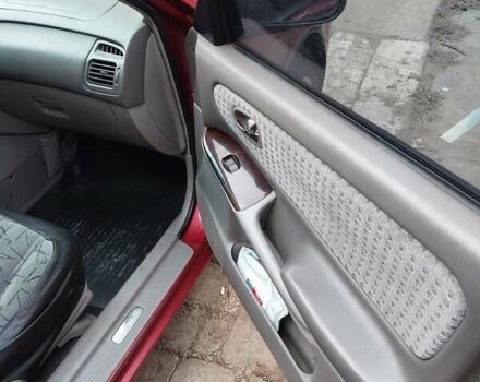 Красный Мазда 626, объемом двигателя 2 л и пробегом 246 тыс. км за 3700 $, фото 12 на Automoto.ua