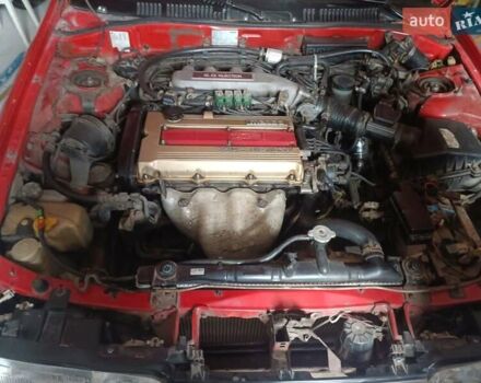 Красный Мазда 626, объемом двигателя 1.99 л и пробегом 300 тыс. км за 700 $, фото 2 на Automoto.ua