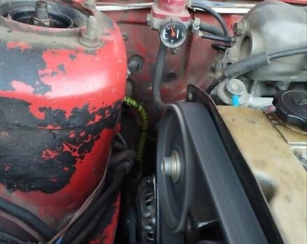 Красный Мазда 626, объемом двигателя 2 л и пробегом 1 тыс. км за 1400 $, фото 5 на Automoto.ua