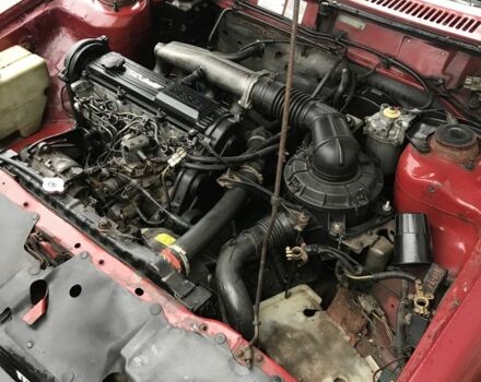 Красный Мазда 626, объемом двигателя 2 л и пробегом 999 тыс. км за 700 $, фото 6 на Automoto.ua