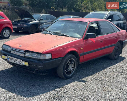 Красный Мазда 626, объемом двигателя 1.8 л и пробегом 300 тыс. км за 650 $, фото 2 на Automoto.ua