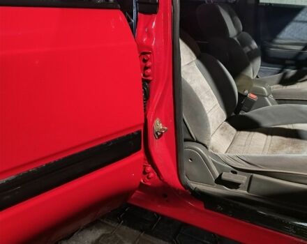 Червоний Мазда 626, об'ємом двигуна 1.8 л та пробігом 91 тис. км за 1500 $, фото 7 на Automoto.ua