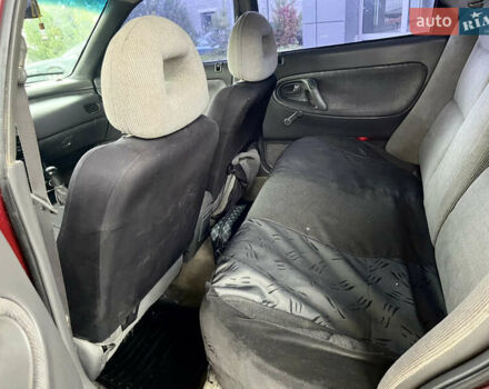 Червоний Мазда 626, об'ємом двигуна 2 л та пробігом 300 тис. км за 2299 $, фото 16 на Automoto.ua