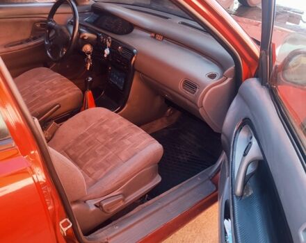 Красный Мазда 626, объемом двигателя 2 л и пробегом 520 тыс. км за 1300 $, фото 7 на Automoto.ua