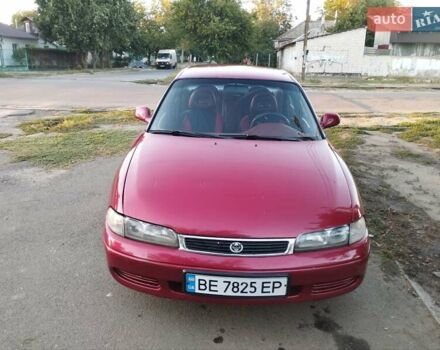 Красный Мазда 626, объемом двигателя 1.99 л и пробегом 245 тыс. км за 1600 $, фото 2 на Automoto.ua