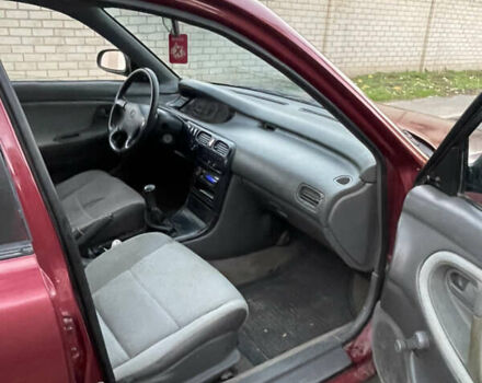 Червоний Мазда 626, об'ємом двигуна 2 л та пробігом 340 тис. км за 850 $, фото 3 на Automoto.ua