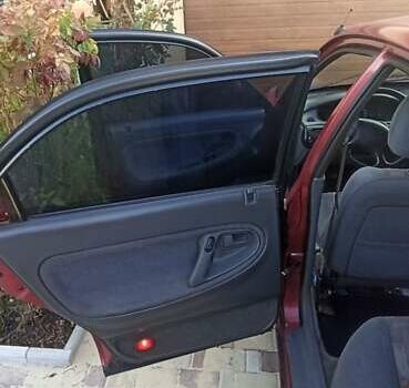 Красный Мазда 626, объемом двигателя 2 л и пробегом 509 тыс. км за 2700 $, фото 14 на Automoto.ua