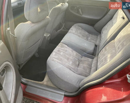 Червоний Мазда 626, об'ємом двигуна 2 л та пробігом 384 тис. км за 2500 $, фото 13 на Automoto.ua