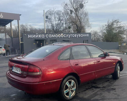 Красный Мазда 626, объемом двигателя 2 л и пробегом 320 тыс. км за 1549 $, фото 3 на Automoto.ua