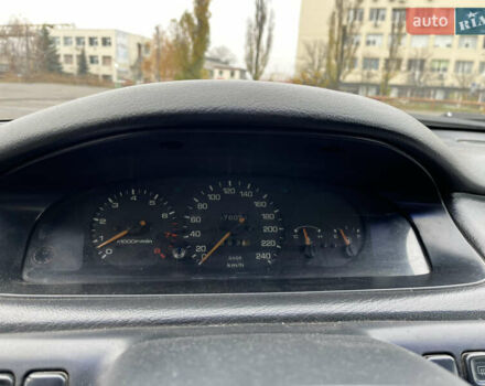 Красный Мазда 626, объемом двигателя 2 л и пробегом 276 тыс. км за 1800 $, фото 7 на Automoto.ua