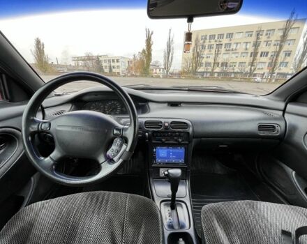 Красный Мазда 626, объемом двигателя 2 л и пробегом 276 тыс. км за 1800 $, фото 4 на Automoto.ua