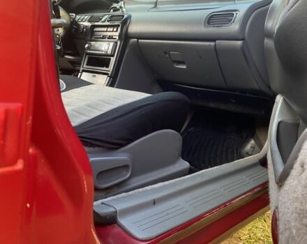 Красный Мазда 626, объемом двигателя 2 л и пробегом 561 тыс. км за 1600 $, фото 6 на Automoto.ua