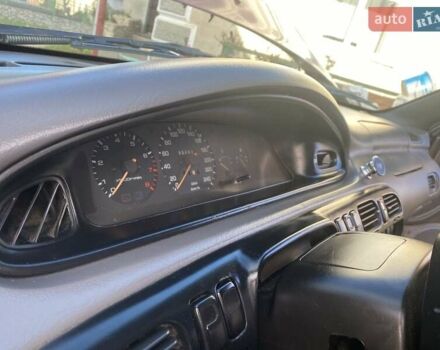 Красный Мазда 626, объемом двигателя 2 л и пробегом 561 тыс. км за 1600 $, фото 7 на Automoto.ua