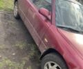 Красный Мазда 626, объемом двигателя 2 л и пробегом 300 тыс. км за 1000 $, фото 1 на Automoto.ua