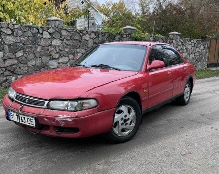 Красный Мазда 626, объемом двигателя 1.8 л и пробегом 248 тыс. км за 1000 $, фото 1 на Automoto.ua