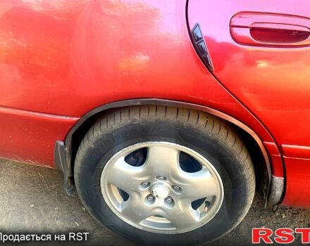 Красный Мазда 626, объемом двигателя 1.8 л и пробегом 300 тыс. км за 1600 $, фото 4 на Automoto.ua