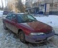 Красный Мазда 626, объемом двигателя 2 л и пробегом 290 тыс. км за 700 $, фото 1 на Automoto.ua