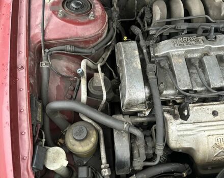 Красный Мазда 626, объемом двигателя 2 л и пробегом 360 тыс. км за 2500 $, фото 4 на Automoto.ua