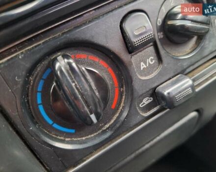 Красный Мазда 626, объемом двигателя 2 л и пробегом 111 тыс. км за 1800 $, фото 36 на Automoto.ua