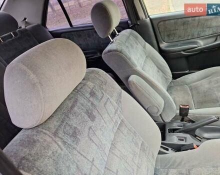 Красный Мазда 626, объемом двигателя 2 л и пробегом 111 тыс. км за 1800 $, фото 27 на Automoto.ua