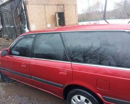 Красный Мазда 626, объемом двигателя 2 л и пробегом 250 тыс. км за 1400 $, фото 2 на Automoto.ua