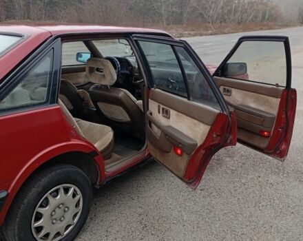 Червоний Мазда 626, об'ємом двигуна 2 л та пробігом 333 тис. км за 950 $, фото 5 на Automoto.ua