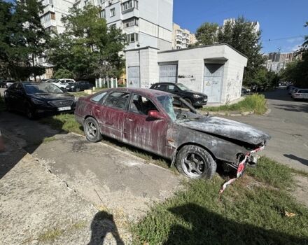 Червоний Мазда 626, об'ємом двигуна 2 л та пробігом 300 тис. км за 600 $, фото 3 на Automoto.ua