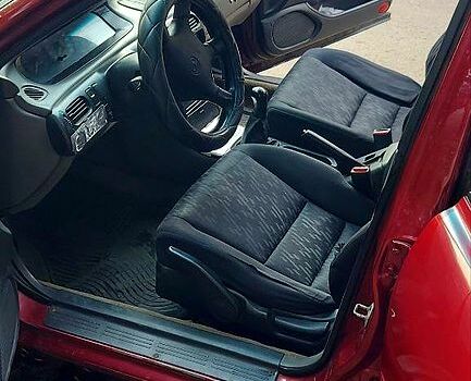 Красный Мазда 626, объемом двигателя 2 л и пробегом 320 тыс. км за 1500 $, фото 7 на Automoto.ua